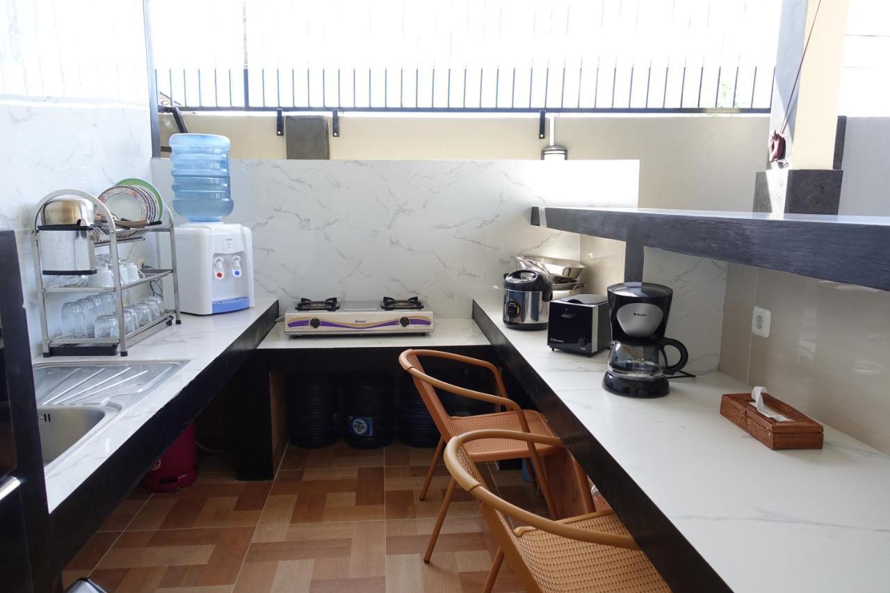 V Canggu Dormitory מראה חיצוני תמונה